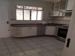 Casa para Locação em Cotia - 4